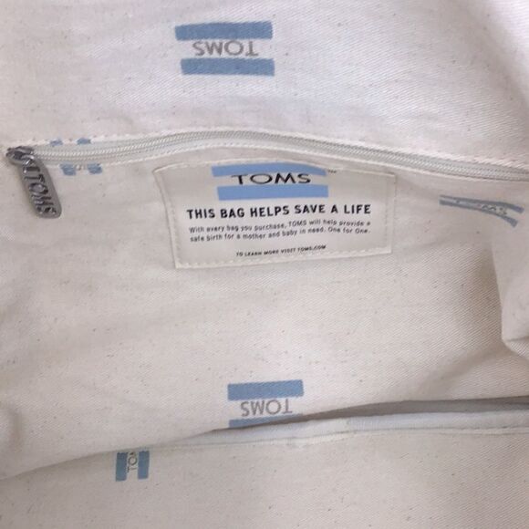 TOMS Seeker Weekender Bag in Black Multi Sweater Felt - Picture 13 of 15